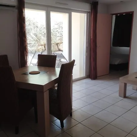 2 Pieces Le Domaine De Manon * Signes